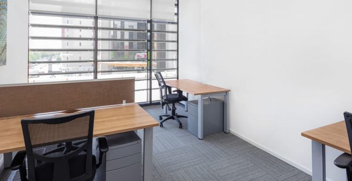 63 Airport Road, Doha - Image 5