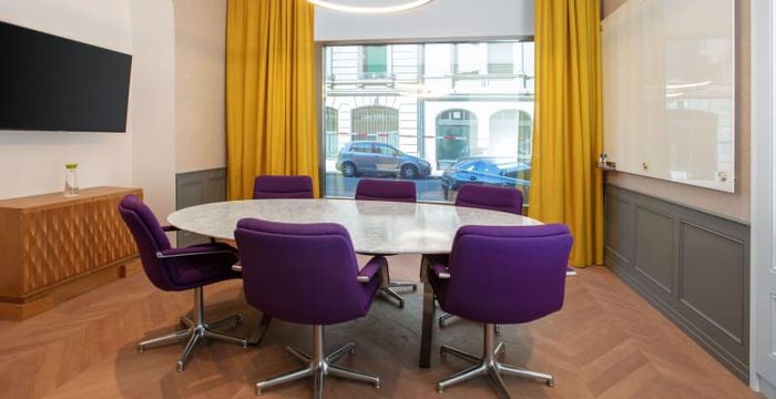 11 Bahnhofquai, Zurich - Image 3