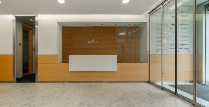 Via Santa Maria Valle 3, Milan - Image 2