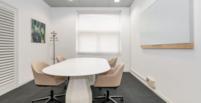 Via Santa Maria Valle 3, Milan - Image 4