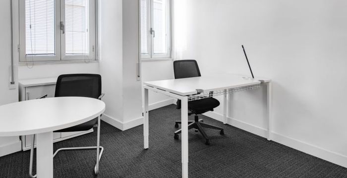 Via Vincenzo Bellini 22, Rome - Image 2