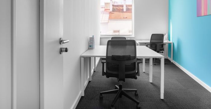 1789/5 Ip Pavlova Square, Prague - Image 3