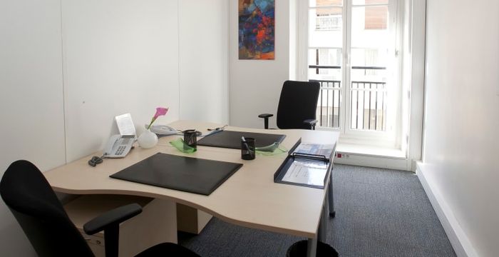 18 Rue Pasquier, Paris - Image 2