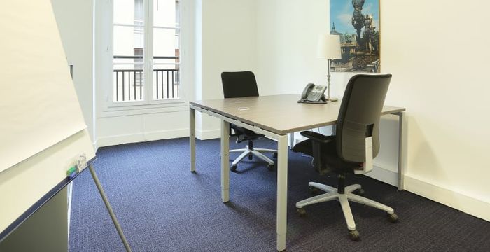 18 Rue Pasquier, Paris - Image 4