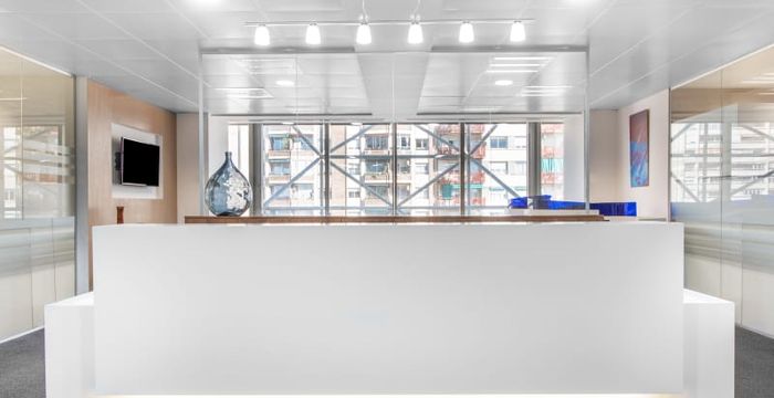 157 Calle De Tarragona, Barcelona - Image 2