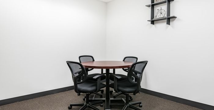 41000 Woodward Avenue, Bloomfield Hills - Image 2