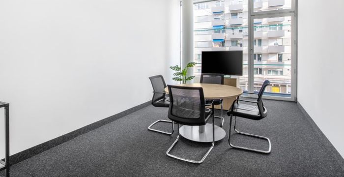 549 Badenerstrasse, Zurich - Image 5