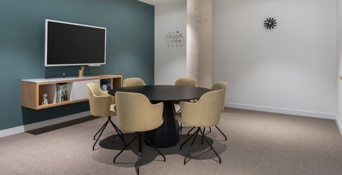 1 Via De Los Poblados, Madrid - Image 3