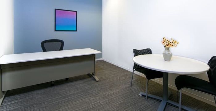 40 Burton Hills Boulevard, Nashville - Image 2