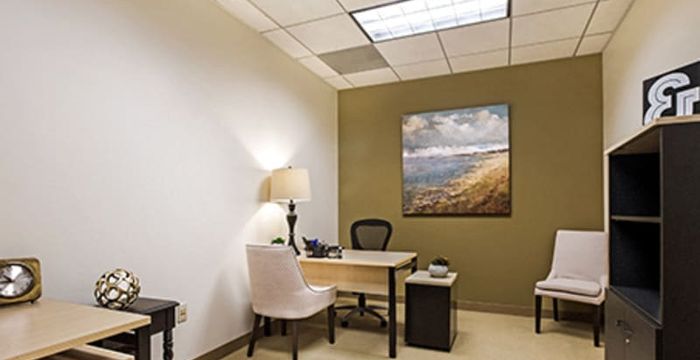 Glendale Plaza - Image 4