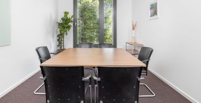 28 Theresienhoehe, Munich - Image 4