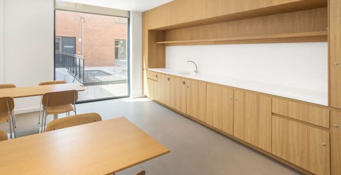 6-14 Passatge Mas De Roda, Barcelona - Image 2