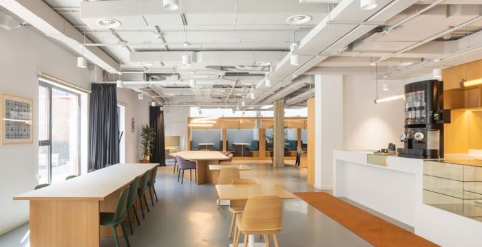 6-14 Passatge Mas De Roda, Barcelona - Image 4