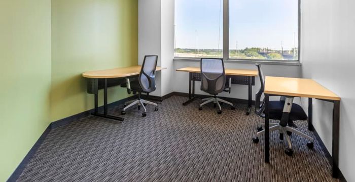 International Plaza International Plaza - Image 3