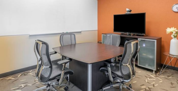 2572 Daniel-johnson Boulevard, Laval - Image 2