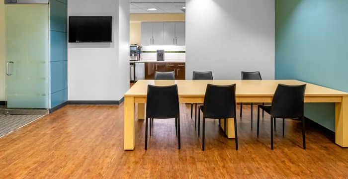 100 Crescent Court, Dallas - Image 2