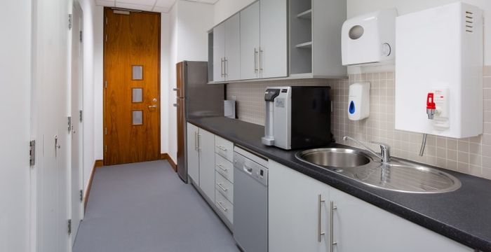 77 Sir John Rogerson's Quay, Dublin - Image 3