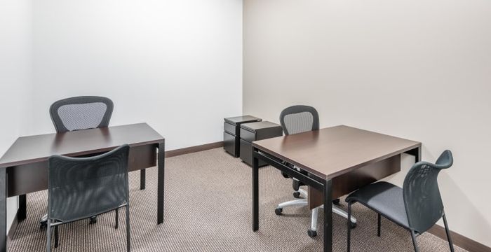 4620 E 53rd Street, Davenport - Image 5