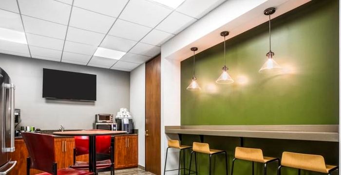 125 South Wacker Dr, Chicago - Image 2