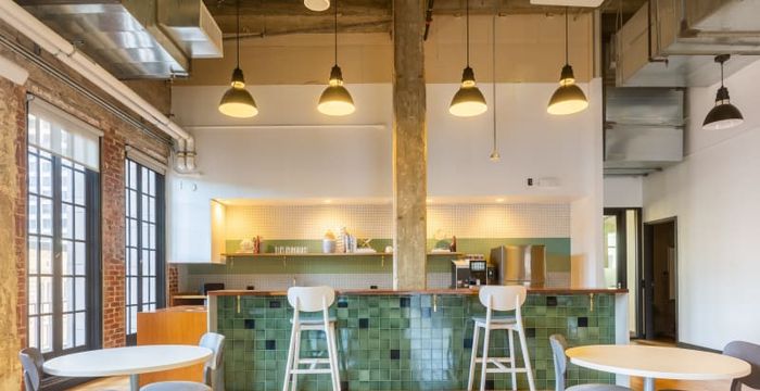 811 W 7th St, Los Angeles - Image 2