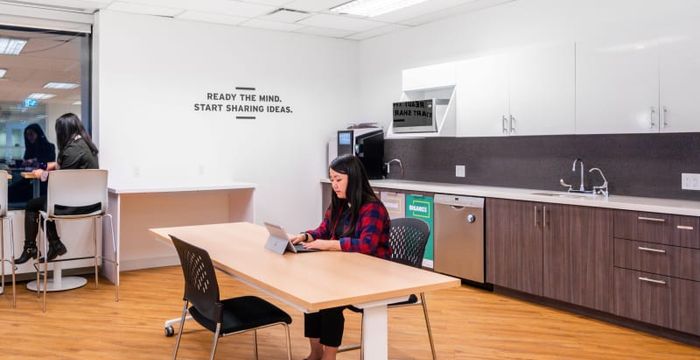 325 Front Street West, Toronto - Image 3