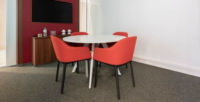 1 Rue Georges Stephenson, Montigny-le-bretonneux - Image 4