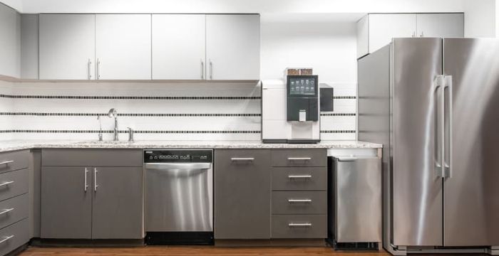 8888 Keystone Crossing, Indianapolis - Image 4