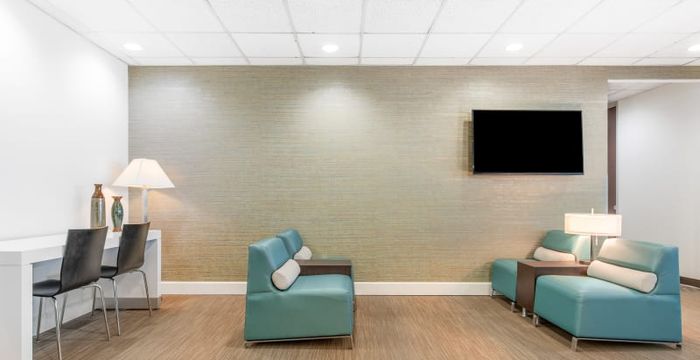 8888 Keystone Crossing, Indianapolis - Image 4