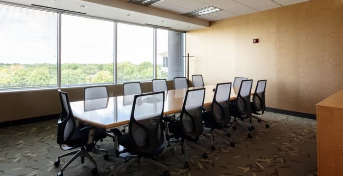 700 Commerce Drive, Oak Brook - Image 3