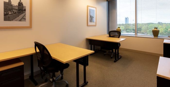 Oak Brook Pointe - Image 4