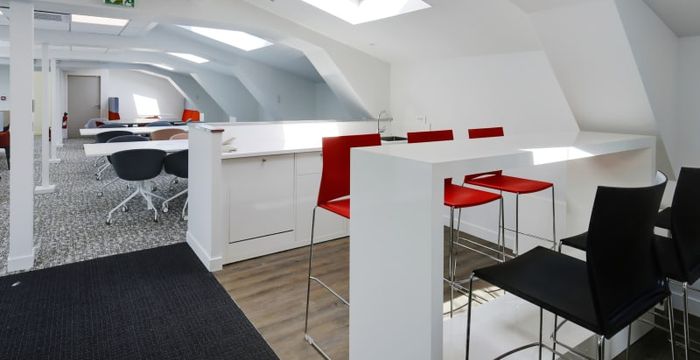 14 Rue De Dunkerque, Paris - Image 2