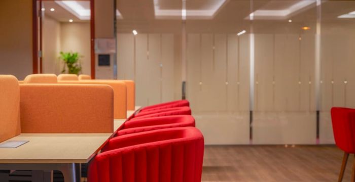 Spring Plaza - Image 4