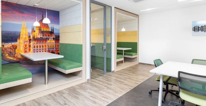 Soroksari Ut 44, Budapest - Image 4