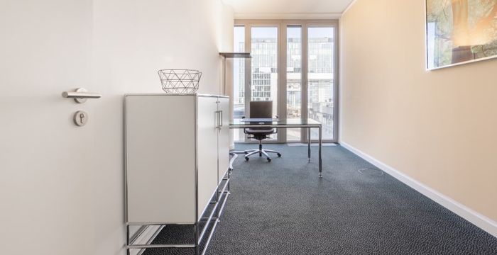 Crane House One - Image 3