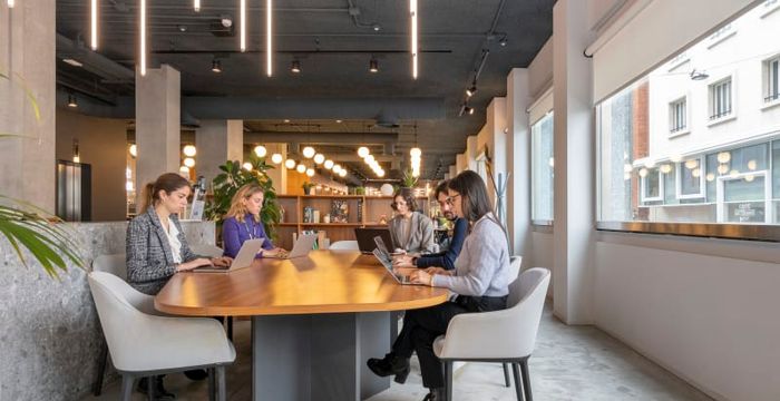 Bastioni di porta nuova 21, Milan - Image 3