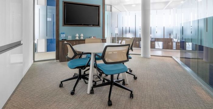 2-12 Parvis Colonel Arnaud Beltrame, Versailles - Image 3