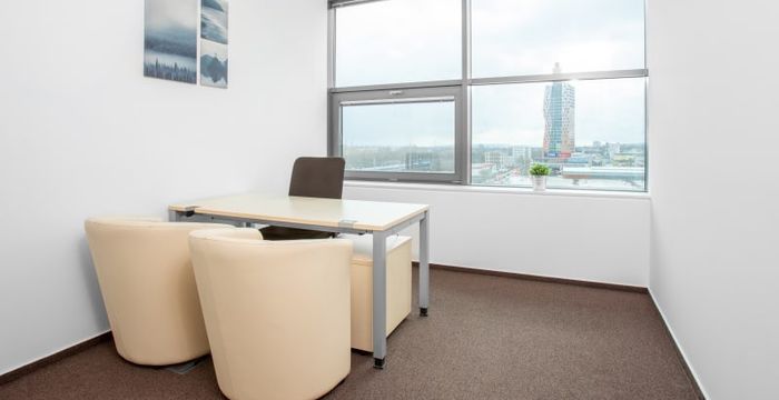 2/4 Holandska, Brno - Image 2