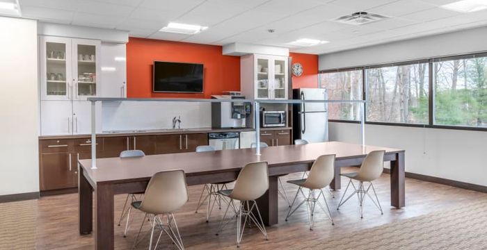 360 Bloomfield Avenue, Windsor - Image 4