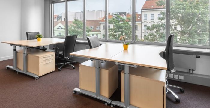 344/23/5 Zlaty Andel Nadrazni, Prague - Image 2