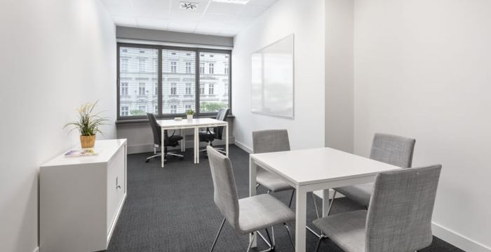 344/23/5 Zlaty Andel Nadrazni, Prague - Image 3