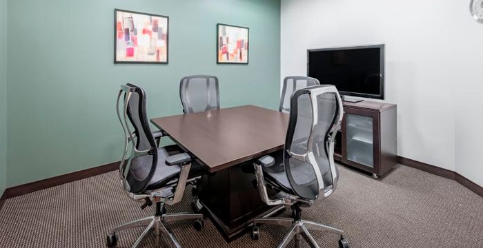 601 Carlson Parkway, Minnetonka - Image 2