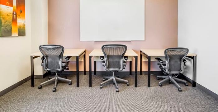 Horizon Ridge Parkway Center - Image 4