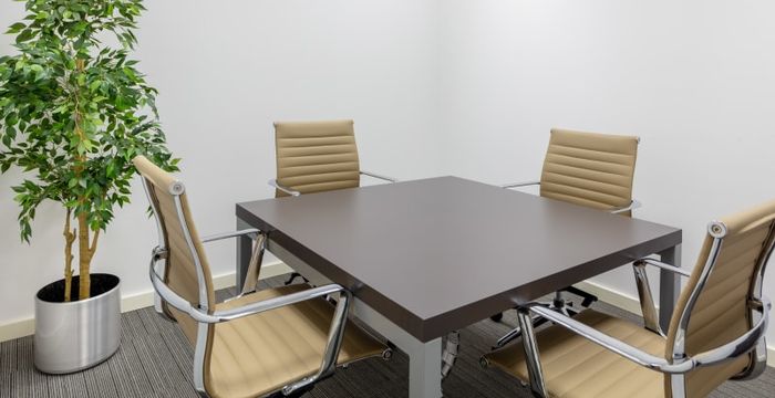 8 Hiteen Street, Doha - Image 5