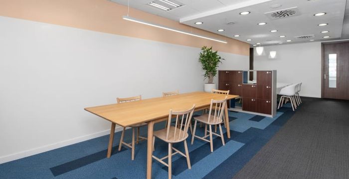 4D Prievozska Street Block E, Bratislava - Image 4