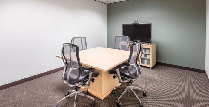 2000 Town Center, Southfield - Image 3