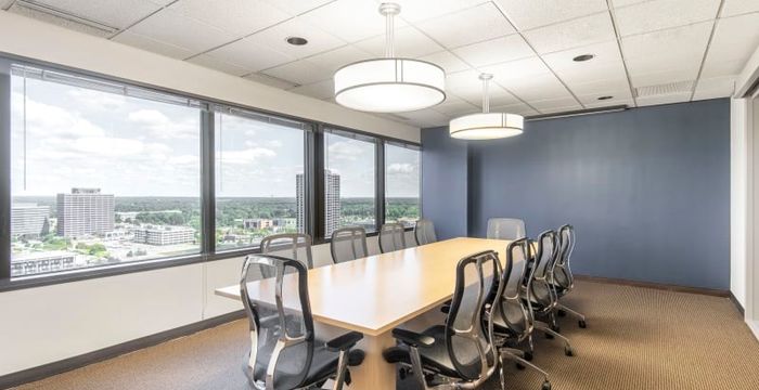 2000 Town Center, Southfield - Image 2