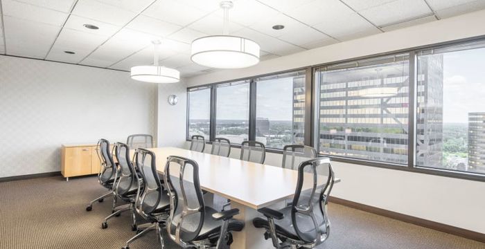 2000 Town Center, Southfield - Image 4