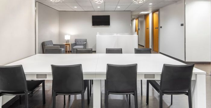 2000 Town Center, Southfield - Image 3