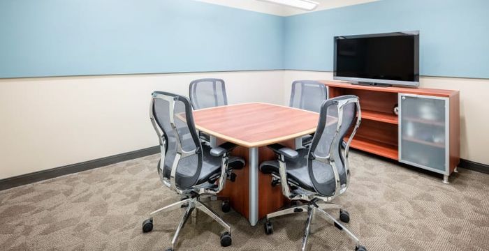 11670 Fountains Drive, Maple Grove - Image 4