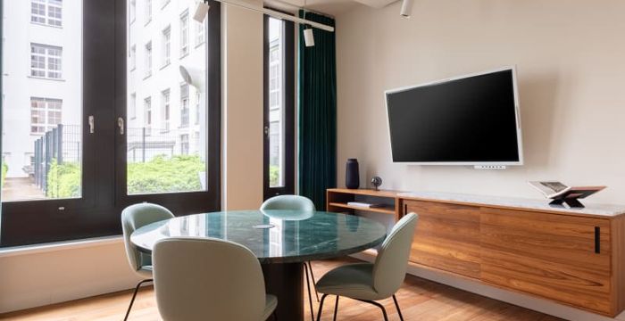 62/63 Knesebeckstr, Berlin - Image 2